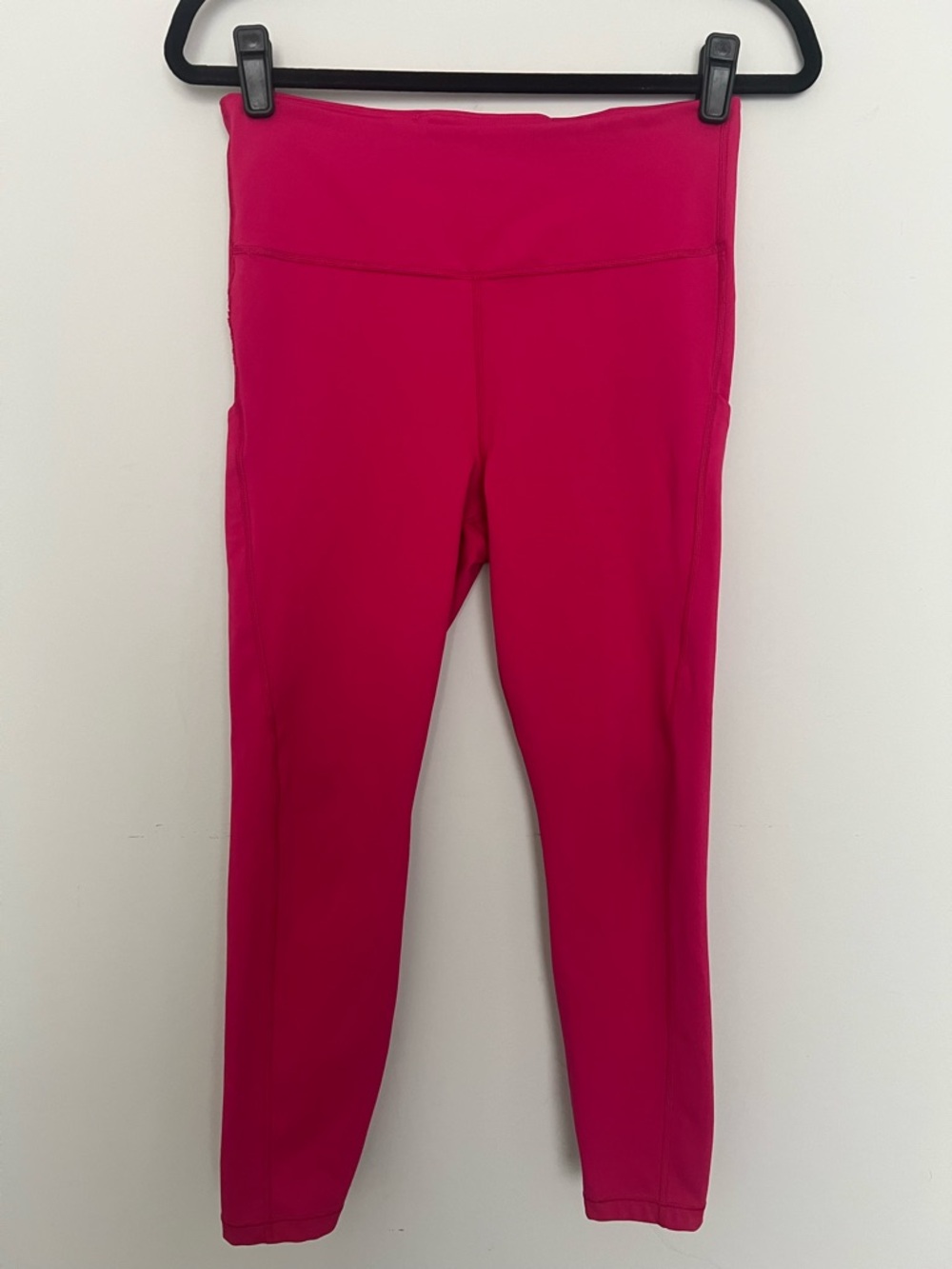Athleta Ultimate High Rise Stash 7/8 Tight Leggings Exotic Fuchsia Pink Size M